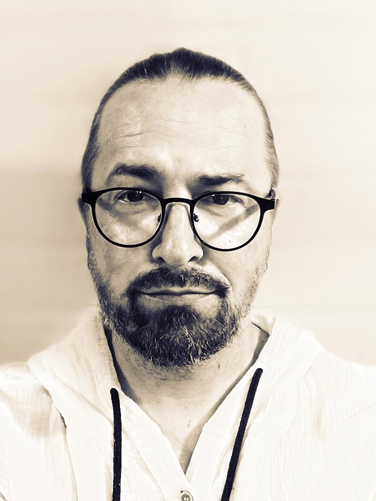 Kirjailija Ville-Veikko Liekkinen