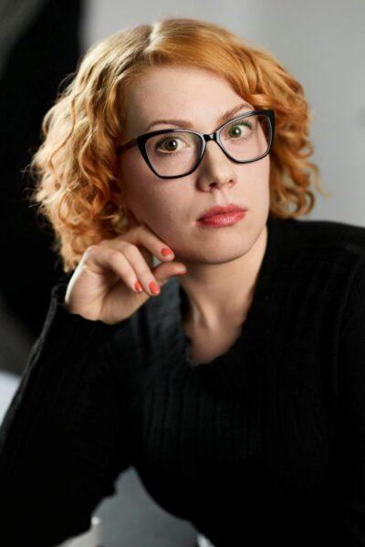  Laura Sola